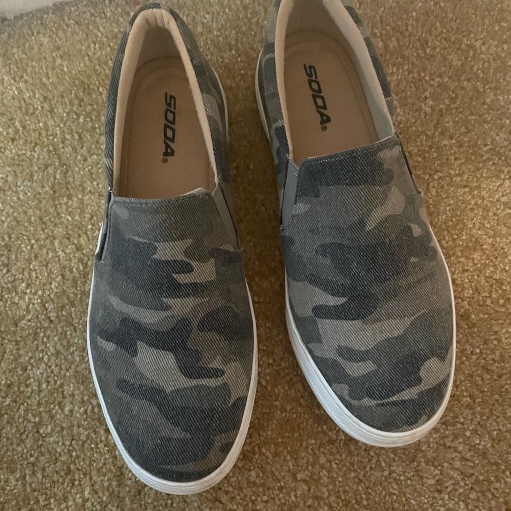 Army Slid Ons- Memory foam!! - Picture 5 of 5